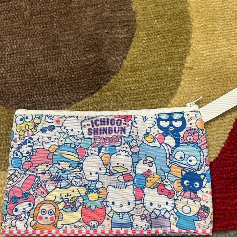 NWOT Hello Kitty Sanrio Strawberry News Characters Anime Cosmetic Makeup Bag